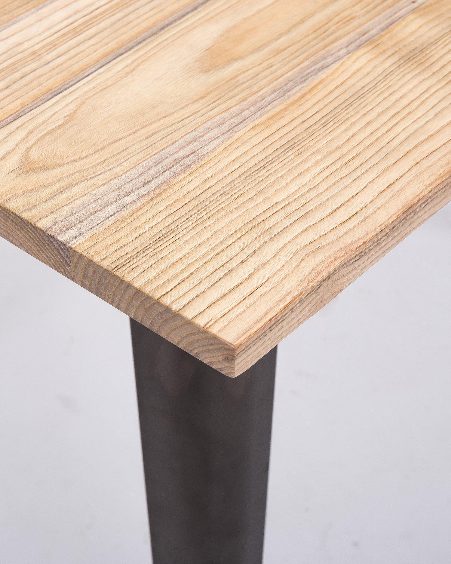 Màu sắc màu elm bàn giải trí bằng gỗ Màu sắc màu elm bàn giải trí bằng gỗ