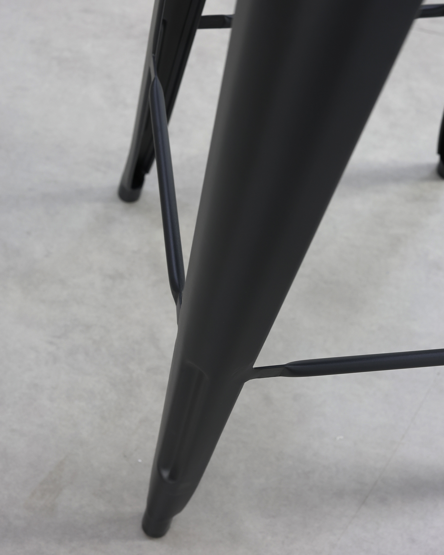 Ghế thiết kế ăn tối màu đen retro Ghế thiết kế ăn tối màu đen retro